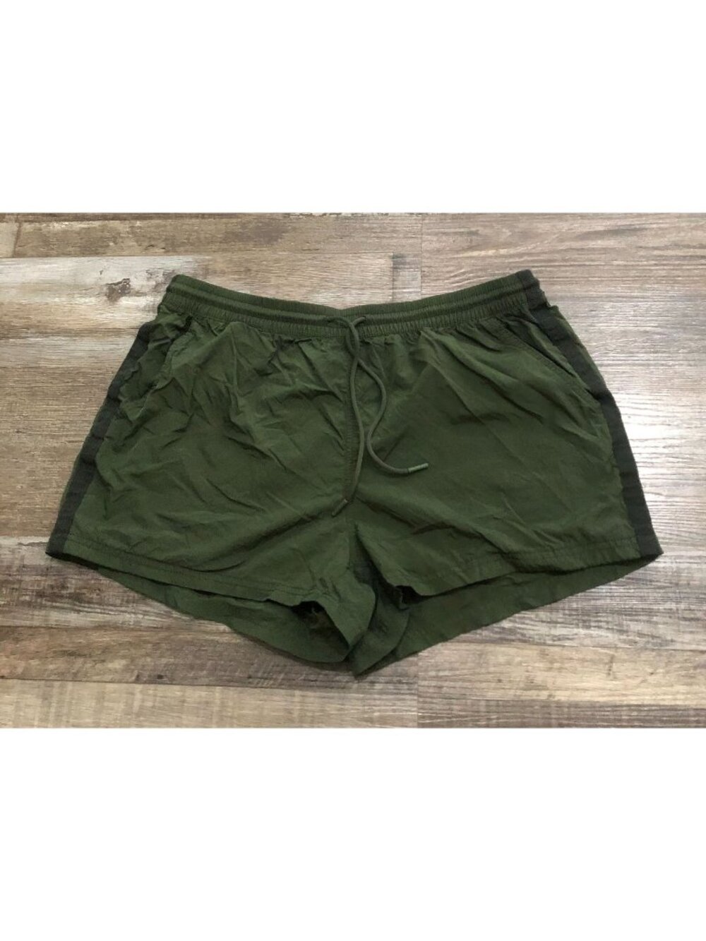 Athleta Expedition Shorts Green with Black Side Stripe Size 10